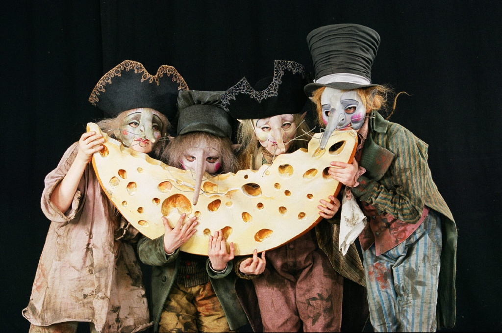 Сцена из балета «Щелкунчик» в постановке Михаила Шемякина, Мариинский театр