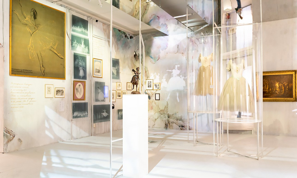 Выставка «Пьер и Сильфиды». Зал «Полет Тальони»