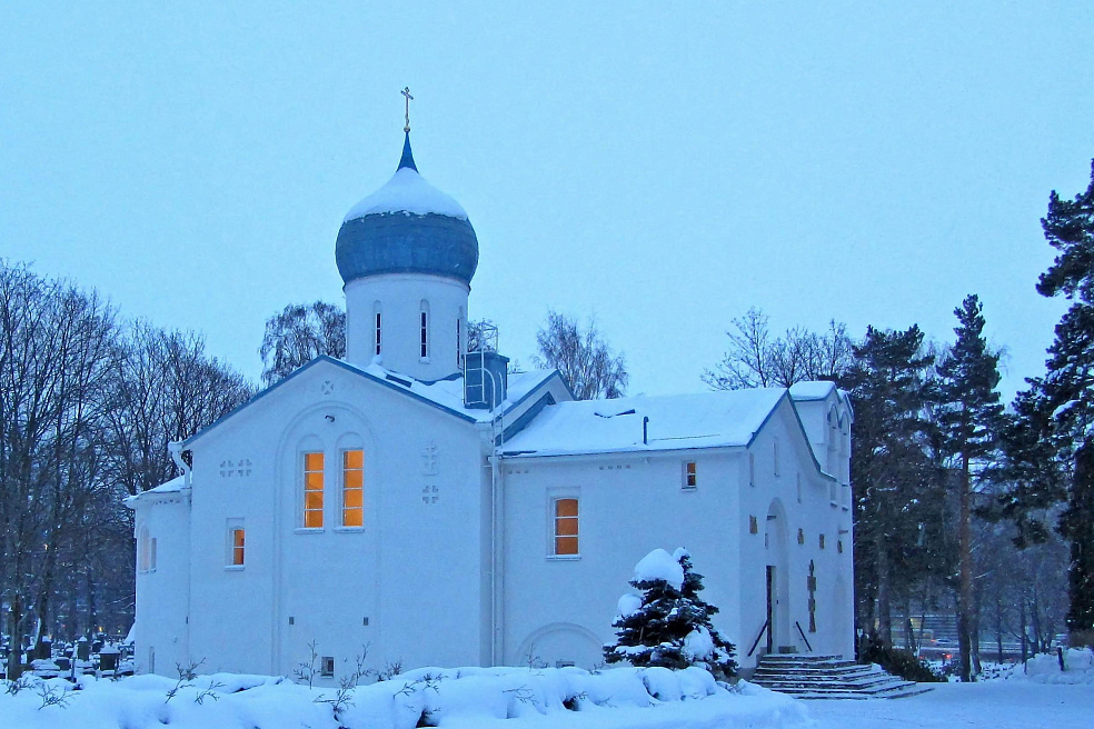 Церковь Илии Пророка на православном кладбище в Хельсинки, где покоится Юрий Репин